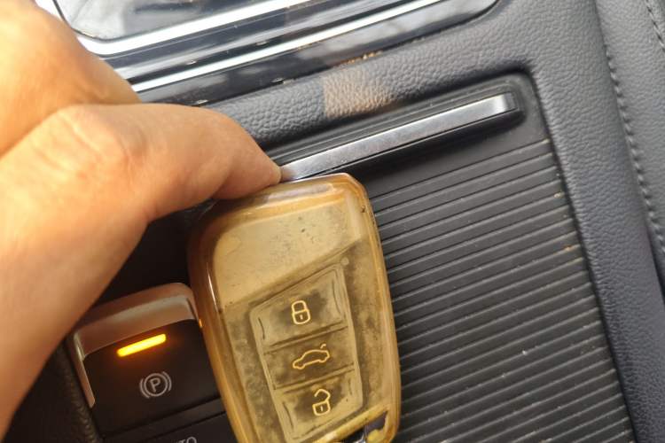 Used Volkswagen Magotan 2017 330TSI DSG Luxury Model
