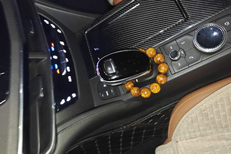 Used Cadillac CT6 2021 28T Luxury Version Gear Lever