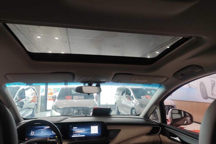 Used Buick GL8 2023 ES Lu Zun Comfort Model
