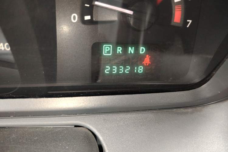 Used Dodge Journey 2011 2.7 Luxury Navigation Edition Odometer Close Up