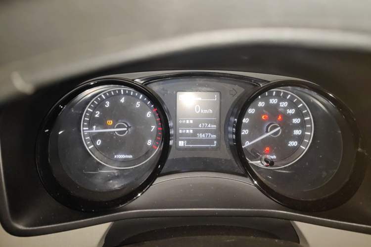 Used Wuling Hongguang PLUS 2019 1.5T Manual Comfort Version 7 Seats