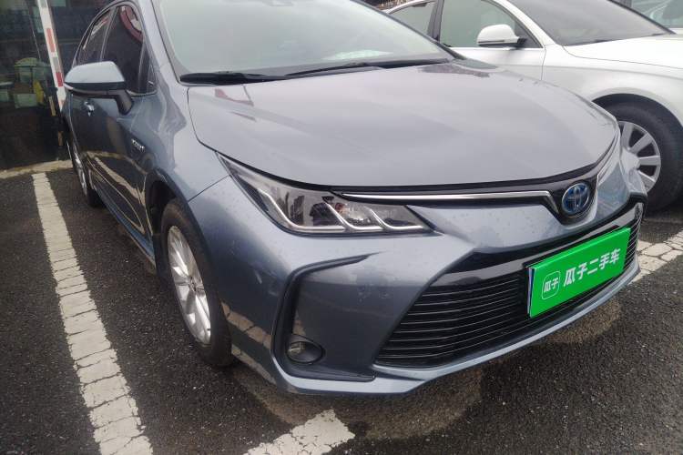 Used Toyota Corolla 2021 Dual-Motor 1.8L E-CVT Elite Edition Front Right 45 Deg