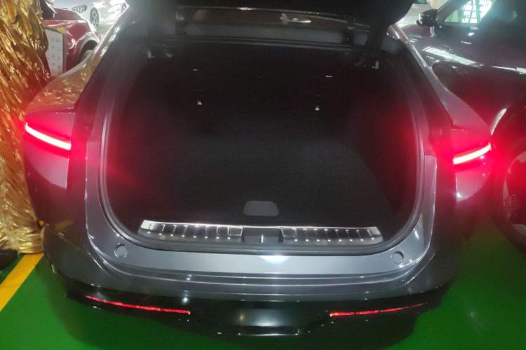 Used Avatr 12 2025 Ultra Extended-Range Edition
