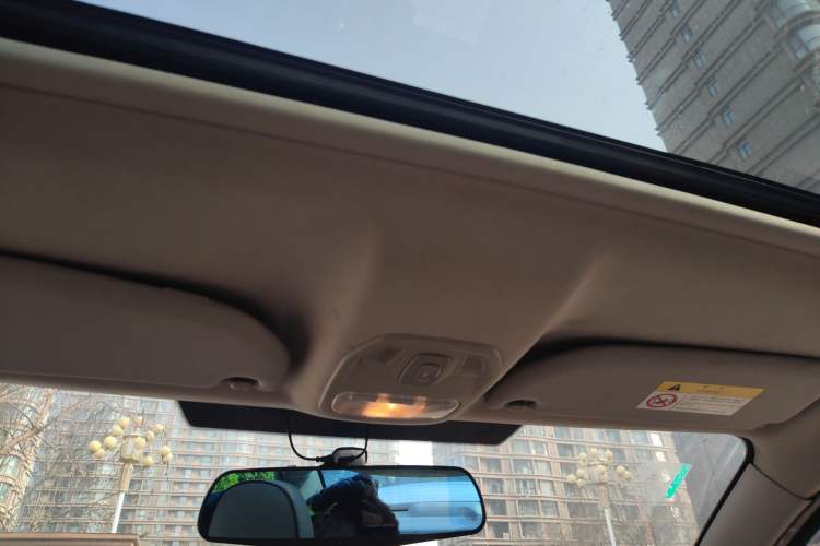 Used Citroen Elysee 2013 Sedan Classic 1.6L Manual with Tech Sunroof
