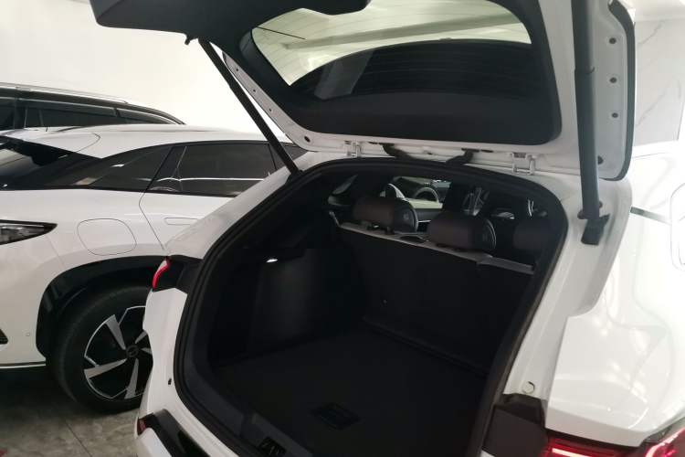 Used BYD Song PLUS New Energy 2025 EV Intelligent Driving Version 520km Premium Model