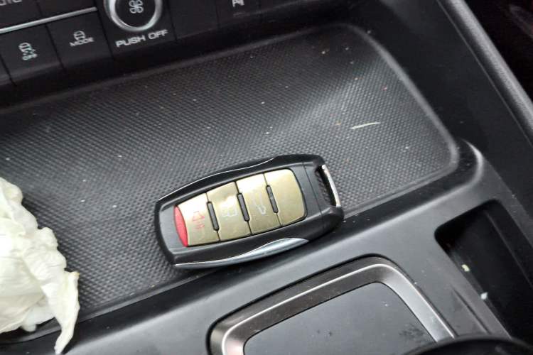 Used Haval F7 2020 1.5T Two-Wheel Drive i-Type Vehicle Key