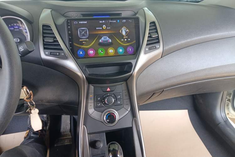 Used Hyundai Elantra (5th Generation / Langdong) 2012 1.6L Automatic Fashion Edition