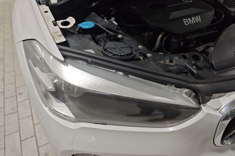 Used BMW X1 2016 sDrive18Li Fashion Model Right Front Headlight