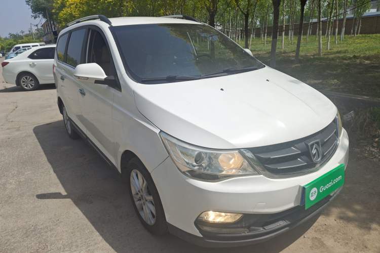 Used Baojun 730 2016 1.5L Manual Comfort Version 7 Seats China V Emission Standard Front Right 45 Deg