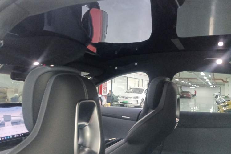 Used Xiaomi Auto YU7 2025 Ultra-Long Range High-Performance All-Wheel-Drive Max Edition