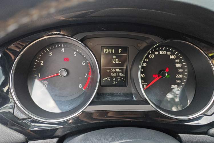 Used Volkswagen Sagitar 2015 1.6L Automatic Comfort Model