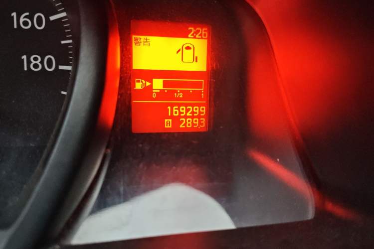 Used Nissan NV200 2012 1.6L 232 Seats Zunya Trim
