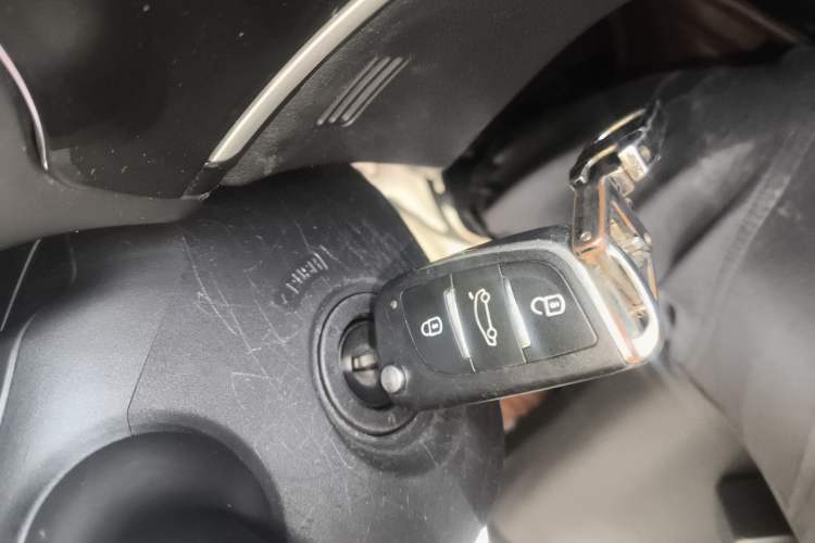 Used Honda Gienia 2017 1.5L CVT Comfort Version Vehicle Key