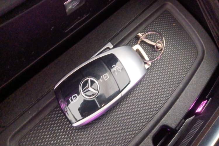 Used Mercedes-Benz S-Class  Vehicle Key