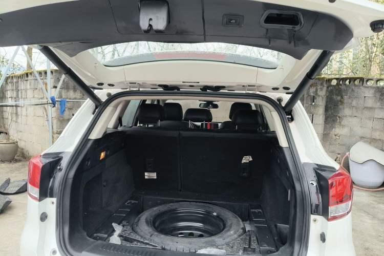 Used Hanteng X7 2016 1.5T Manual Luxury Edition
