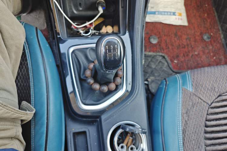 Used Changan CS35PLUS 2021 Revised Version Glory Million Edition 1.6L Manual Luxury Edition