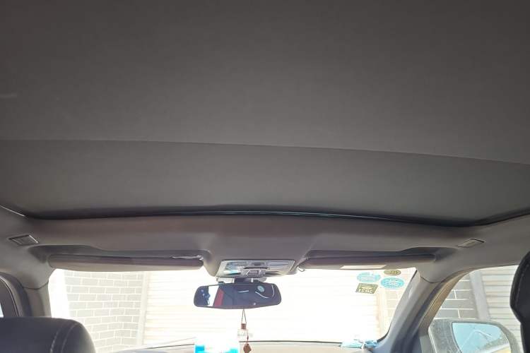 Used Land X7 2015 2.0T Panoramic Luxury Edition
