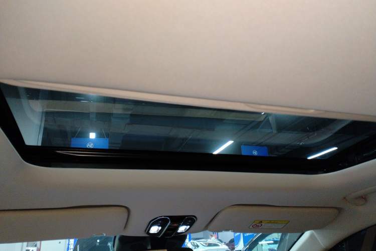 Used GAC Trumpchi Trumpchi E8 2024 Honor Series 2.0L Honor Edition
