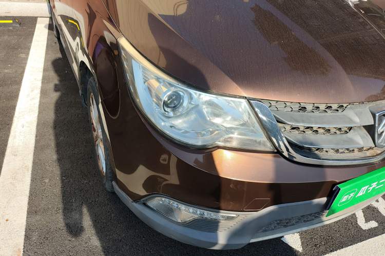 Used Baojun 730 2014 1.5L manual Comfort version 7 seats