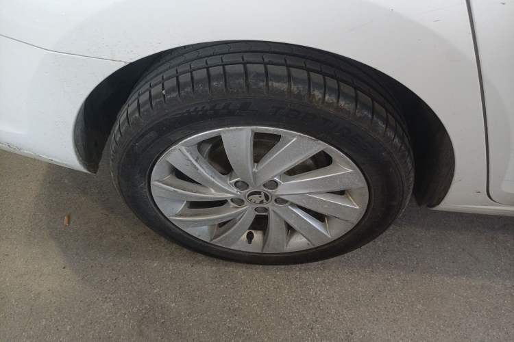 Used Skoda Rapid 2019 1.5L Manual Comfort Edition China VI Standard Exterior 5