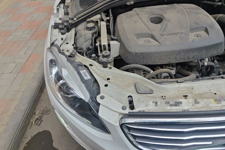 Used Volvo XC60 2017 T5 Smart Upgrade Edition Right Front Headlight