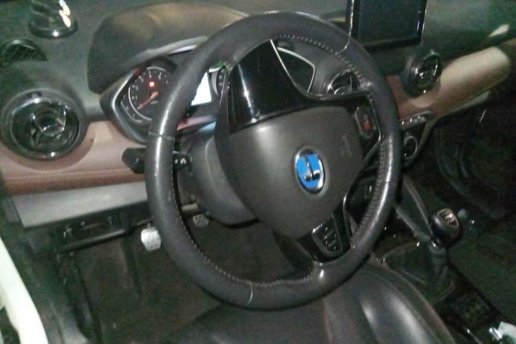 Used BAIC Changhe Q35 2016 1.5L Manual Smart Edition