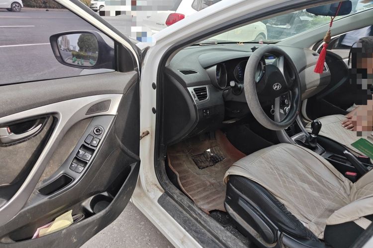 Used Hyundai Elantra (5th Generation / Langdong) 2015 1.6L Manual Fashion Edition
