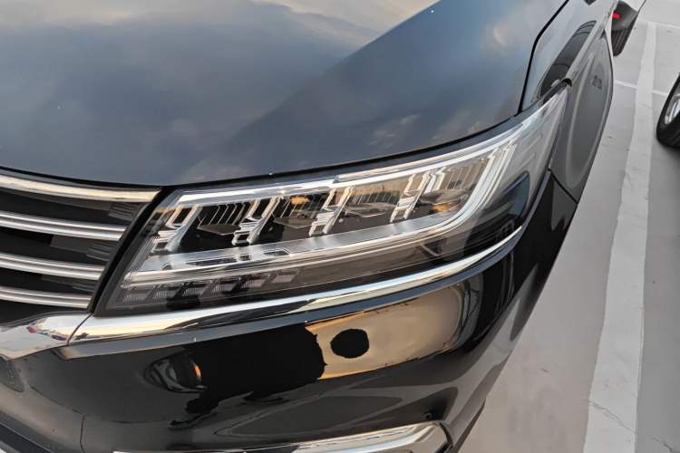 Used Roewe RX5 2019 20T Two-Wheel Drive Automatic 4G Connected Platinum Edition