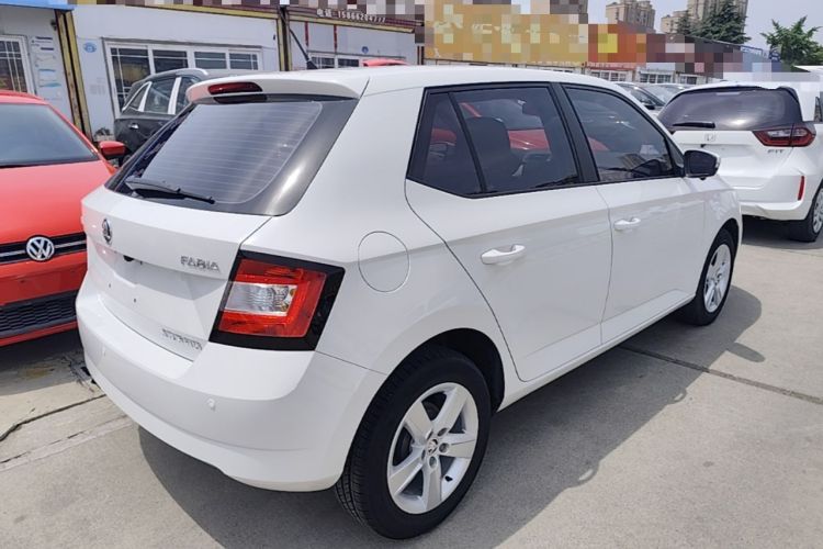 Used Skoda Fabia 2017 1.4L Automatic Car Enjoy Edition