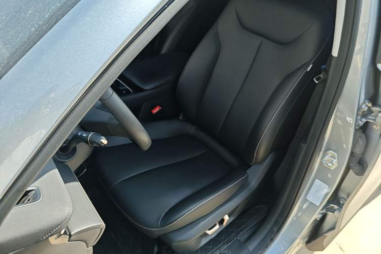 Used Baojun Yunhai 2024 600km Pure Electric Version Left Front Seat