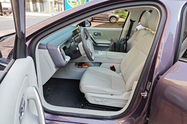 Used Leapmotor B01 2025 550 LiDAR Edition Left Front Seat