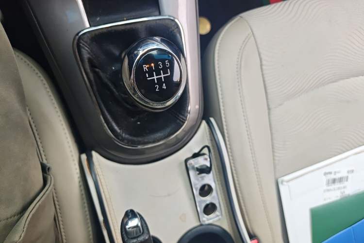 Used Chevrolet Cruze 2015 1.5L Classic SE MT