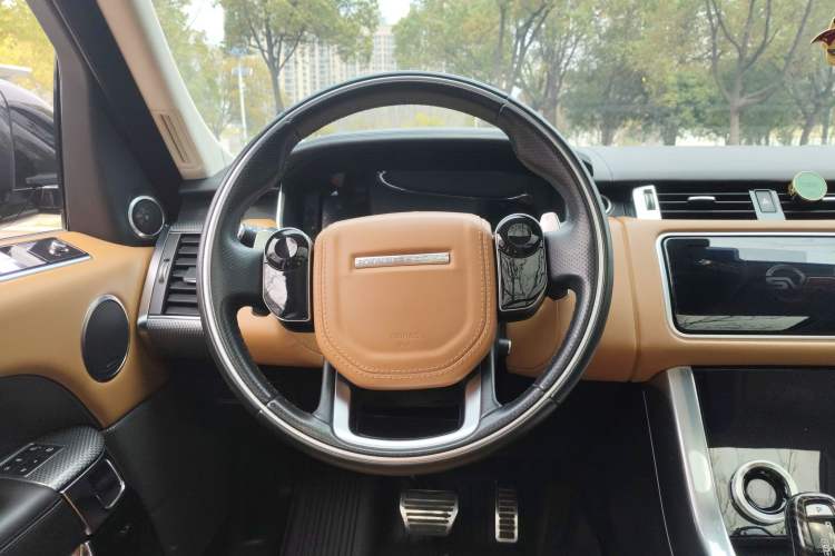 Used Land Rover Range Sport 2018 3.0 SC V6 HSE DYNAMIC Steering Wheel