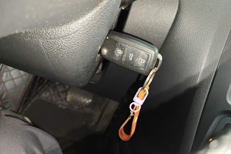 Used Volkswagen Sagitar 2012 1.4TSI Automatic Luxury Edition
