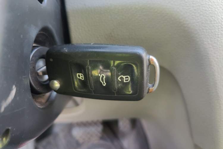 Used Volkswagen Bora 2013 1.6L Automatic Fashion Model
