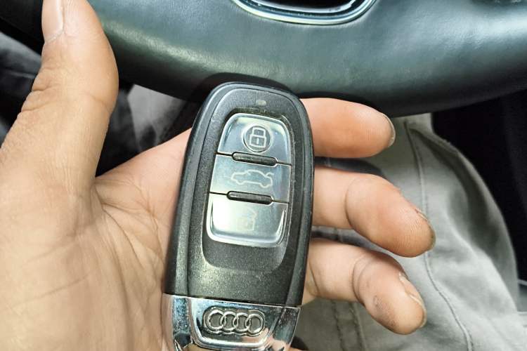 Used Audi Q5 2018 Collector's Edition 40 TFSI Technology Model
