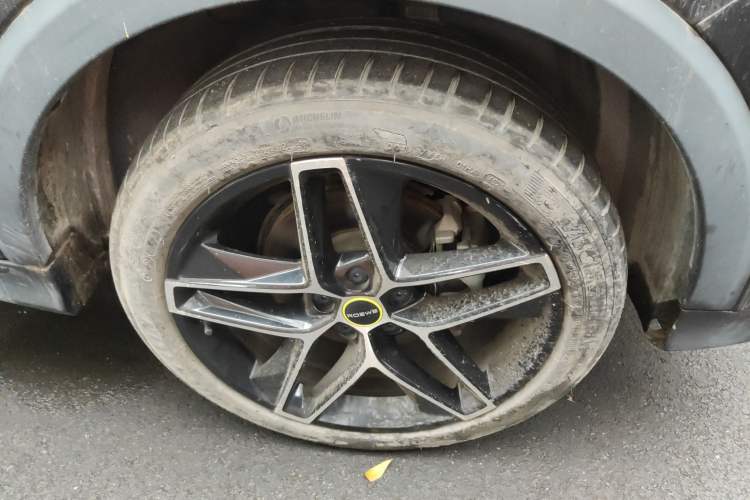 Used Roewe RX5 New Energy 2021 ePLUS National Trend Ronglin Luxury Edition Right Front Wheel Hub