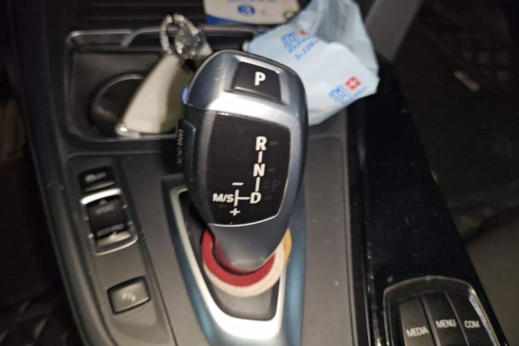 Used BMW 3 Series 2018 320Li Fashion Model Gear Lever