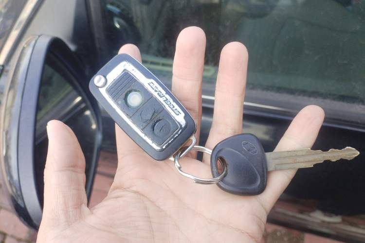 Used Hyundai MoInca 2009 1.8L Manual Comfort Edition GL Vehicle Key