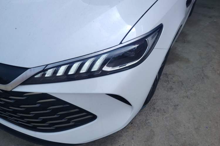 Used BYD Qin PLUS 2025 DM-i Smart Drive 120KM Superior Model
