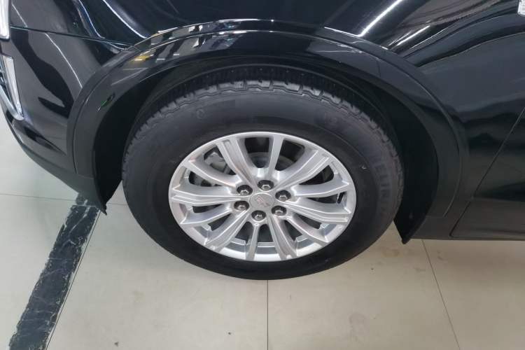 Used Cadillac XT5 2018 28E Four-Wheel Drive Tech Version Exterior 4