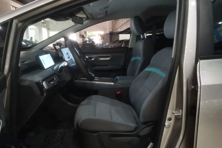 Used AION Y 2023 Plus 510 Enjoy Edition
