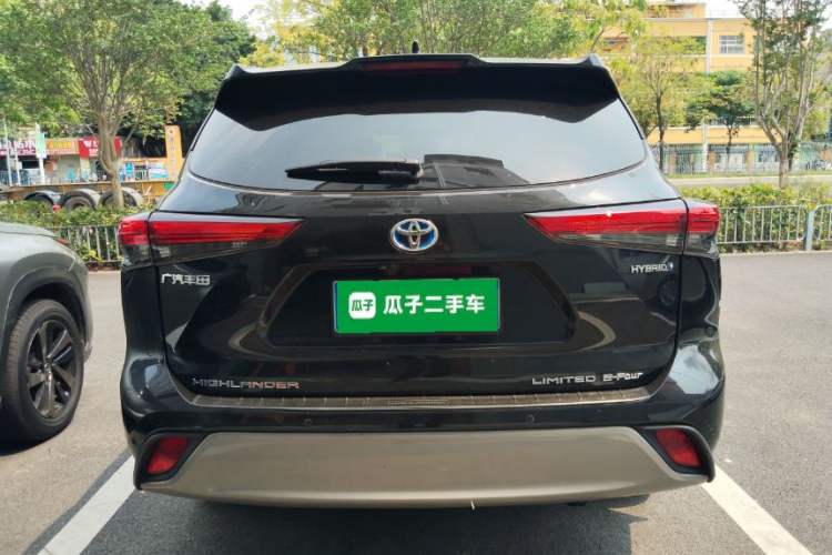 Used Toyota Highlander 2022 Dual-Engine 2.5L Four-Wheel Drive Supreme Edition 7-Seater Rear