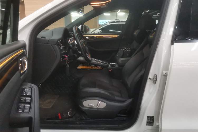 Used Porsche Macan 2020 Macan 2.0T