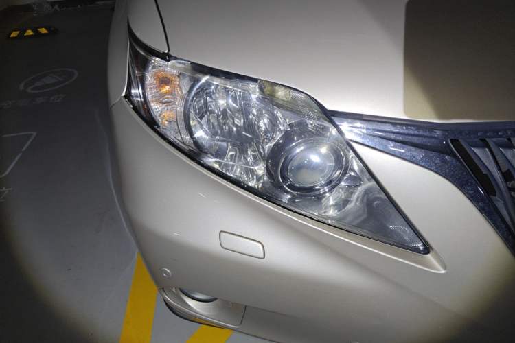 Used Lexus RX Classic 2011 270 Luxury Edition Right Front Headlight