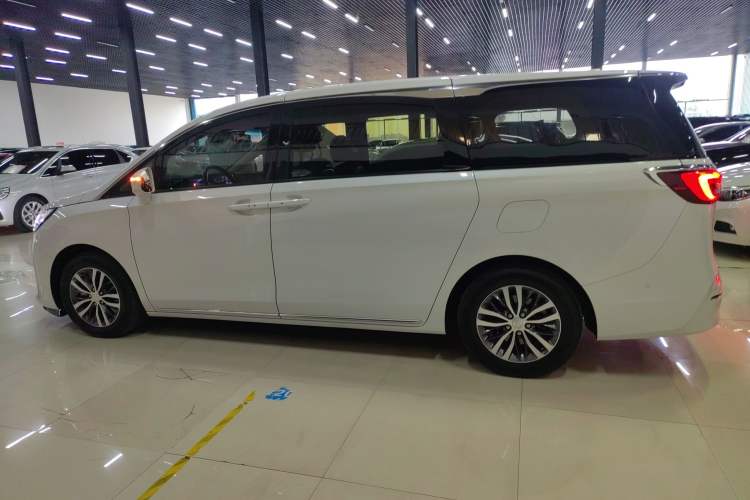 Used Buick GL8 2023 ES Lu Zun Deluxe Model