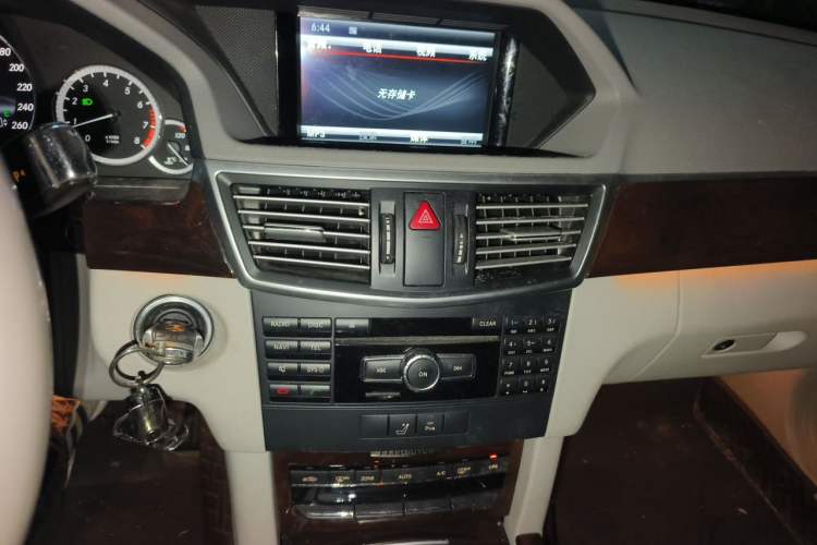 Used Mercedes-Benz E-Class 2013 E 260 L CGI Elegant Model
