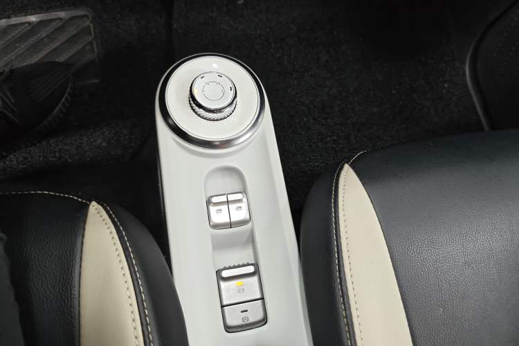 Used Wuling Air ev 2023 - Four Seats - Standard Edition