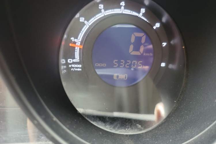 Used Lifan Auto X60 2015 1.8L CVT Luxury Model China V Standard Odometer Close Up