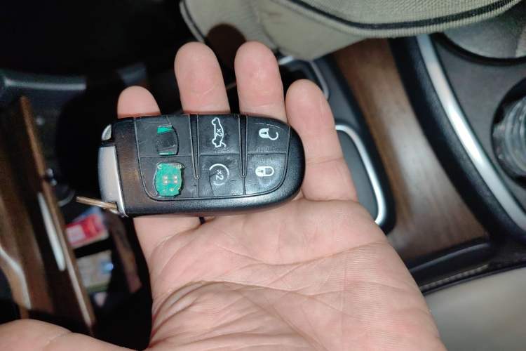 Used Chrysler 300C 2014 3.0L Excellence Edition
